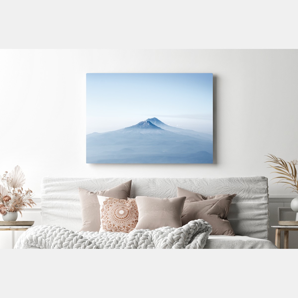 Obraz na płótnie mglisty niebieski szczyt górski – Wallissimo® Obraz na płótnie mglisty niebieski szczyt górski – Wallissimo®