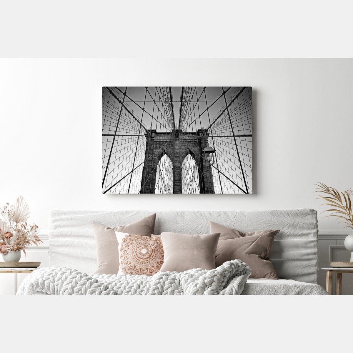 Obraz na płótnie symetryczny most wiszący w czerni i bieli – Wallissimo®