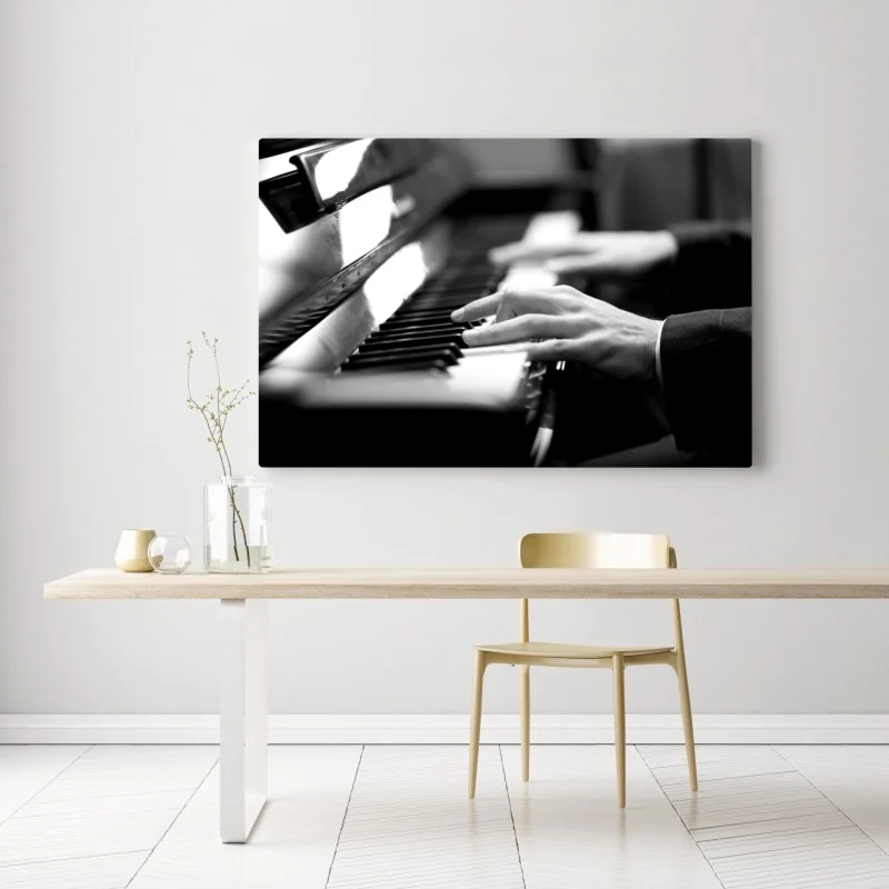 Obraz na płótnie ręce przy klawiaturze fortepianu w czerni i bieli – Wallissimo® Obraz na płótnie ręce przy klawiaturze fortepianu w czerni i bieli – Wallissimo®