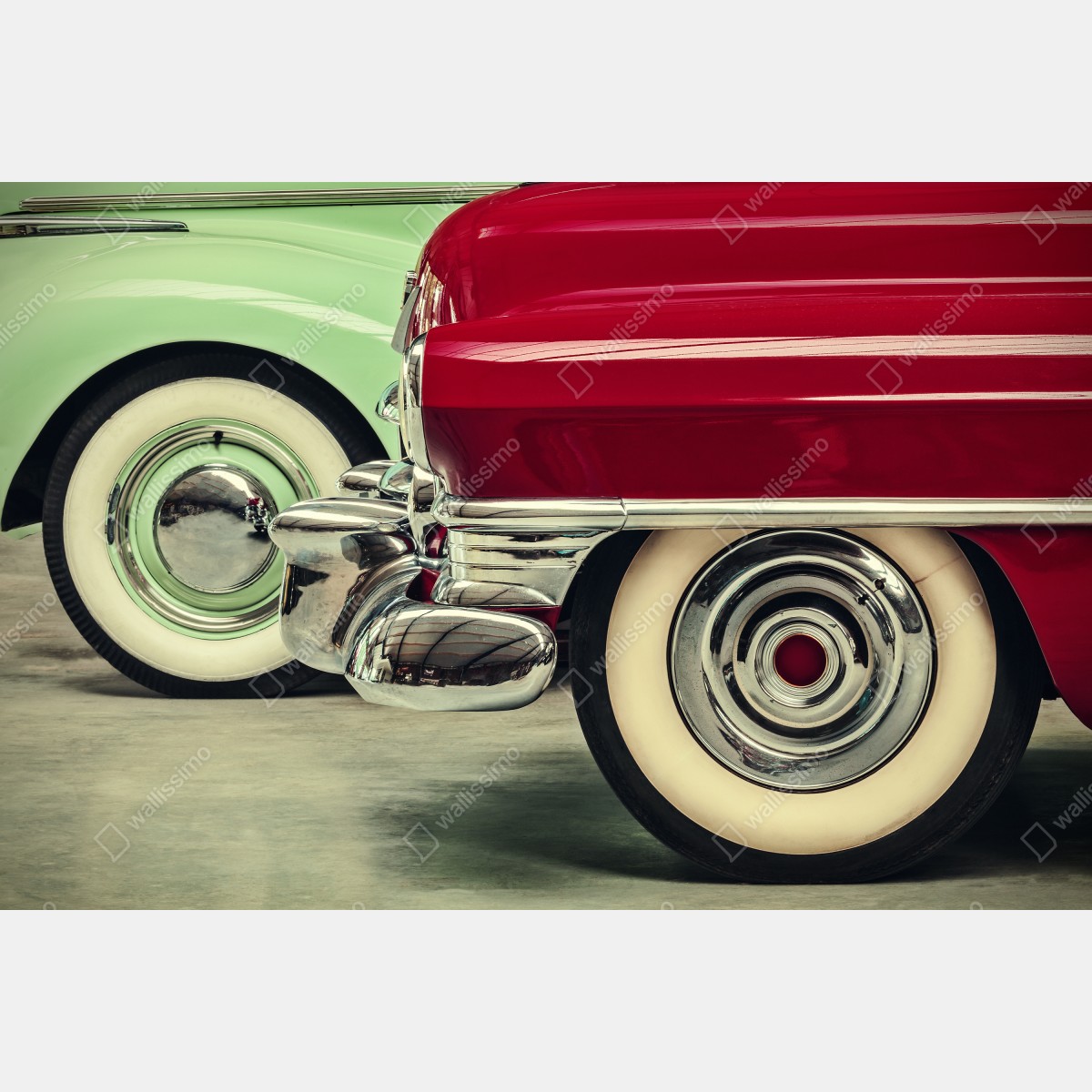 Obraz na płótnie zbliżenie klasycznych samochodów w czerwieni i mięcie – Wallissimo® Obraz na płótnie zbliżenie klasycznych samochodów w czerwieni i mięcie – Wallissimo®