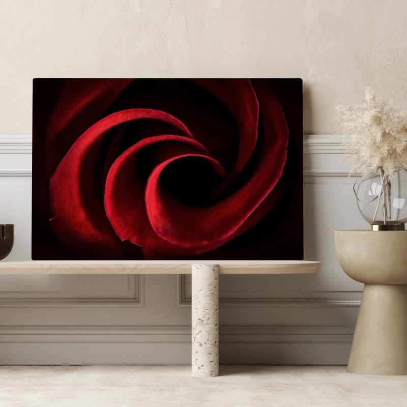 Obraz na płótnie spirala głębokich czerwonych płatków róży – Wallissimo® Obraz na płótnie spirala głębokich czerwonych płatków róży – Wallissimo®