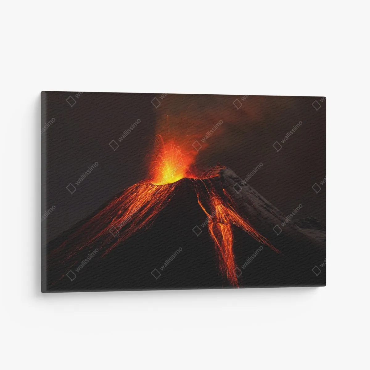 Obraz na płótnie płonący wulkan nocą – Wallissimo® Obraz na płótnie płonący wulkan nocą – Wallissimo®