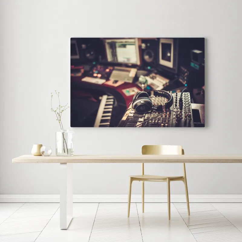 Obraz na płótnie vintageowe studio nagraniowe przy konsoli mikserskiej – Wallissimo® Obraz na płótnie vintageowe studio nagraniowe przy konsoli mikserskiej – Wallissimo®