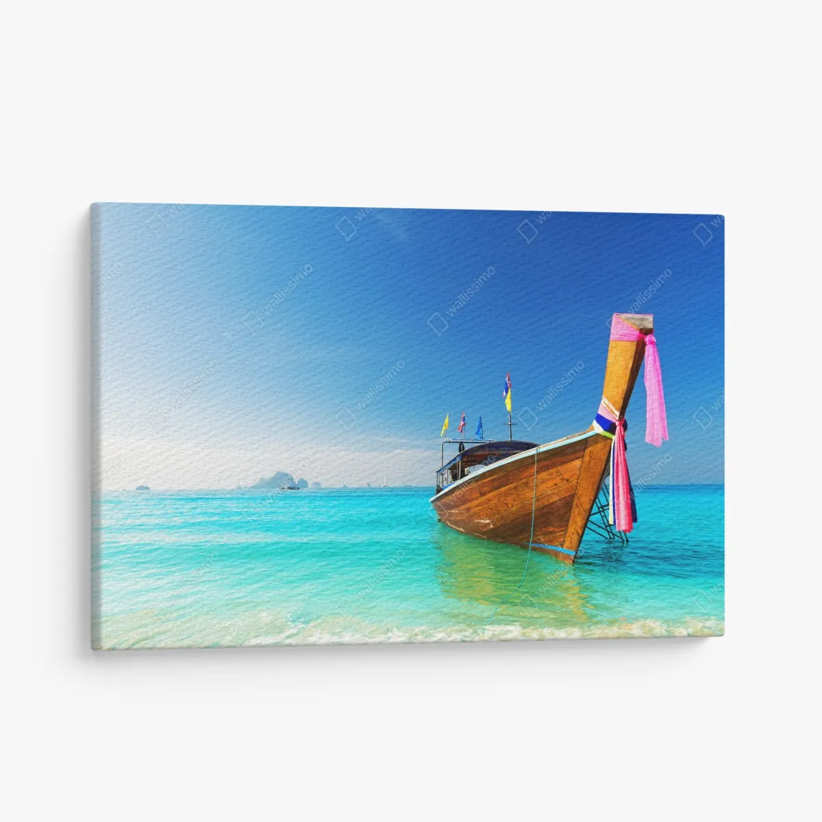 Obraz na płótnie długa łódź na turkusowej plaży, Morze Andamańskie – Wallissimo® Obraz na płótnie długa łódź na turkusowej plaży, Morze Andamańskie – Wallissimo®