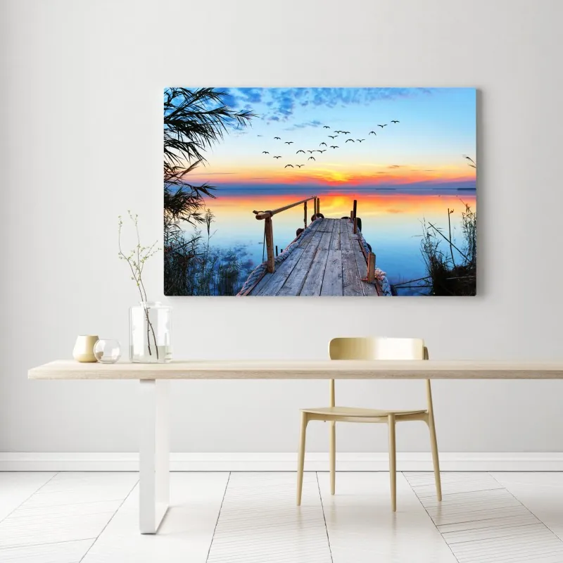 Obraz na płótnie pomost o zachodzie słońca nad jeziorem – Wallissimo® Obraz na płótnie pomost o zachodzie słońca nad jeziorem – Wallissimo®