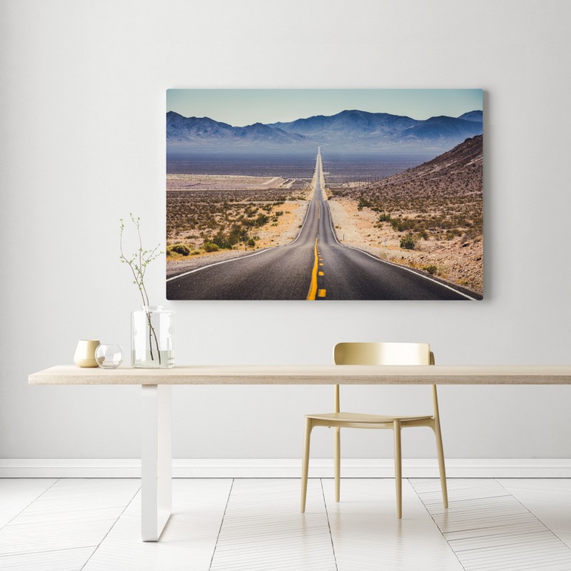 Obraz na płótnie niekończąca się droga przez pustynię do gór – Wallissimo® Obraz na płótnie niekończąca się droga przez pustynię do gór – Wallissimo®