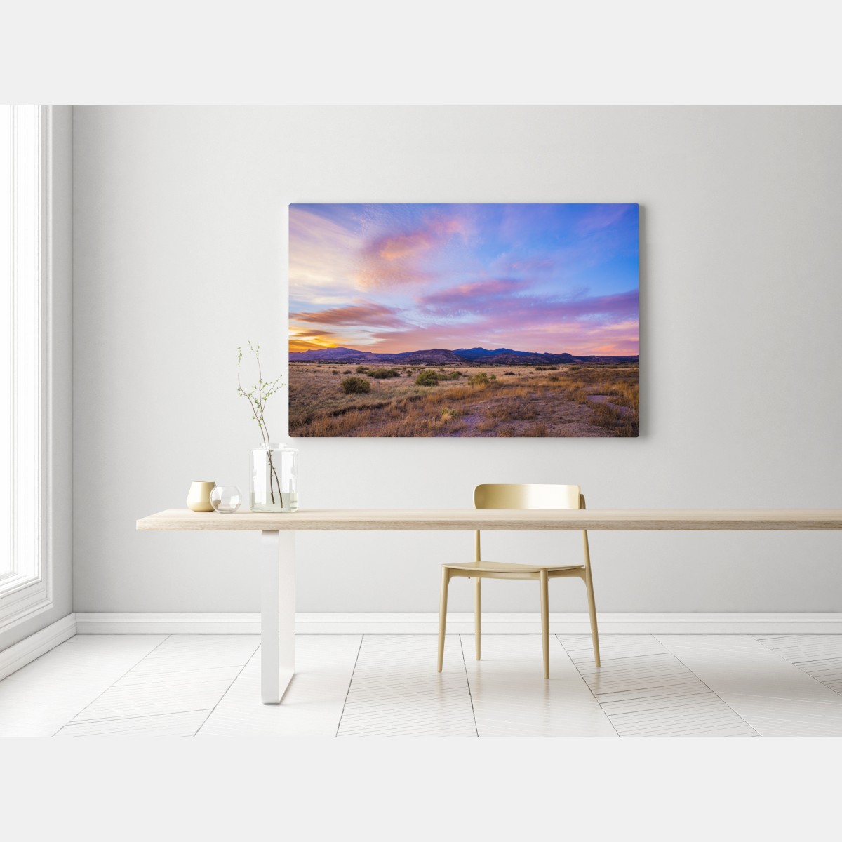 Obraz na płótnie pastelowy zachód słońca nad pustynnymi górami – Wallissimo® Obraz na płótnie pastelowy zachód słońca nad pustynnymi górami – Wallissimo®