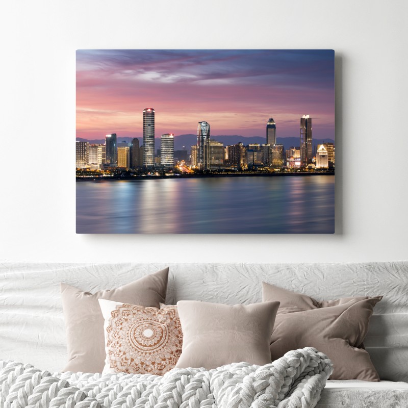 Obraz na płótnie spokojna panorama miasta o zmierzchu – Wallissimo® Obraz na płótnie spokojna panorama miasta o zmierzchu – Wallissimo®