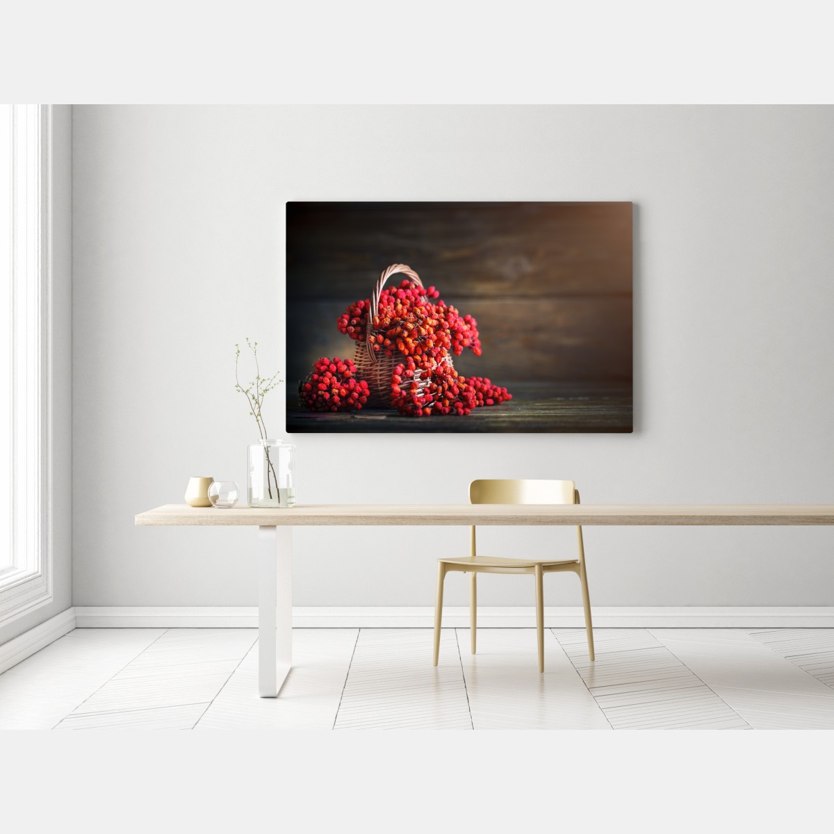 Obraz na płótnie jesienna jarzębina w wiklinowym koszu – Wallissimo® Obraz na płótnie jesienna jarzębina w wiklinowym koszu – Wallissimo®