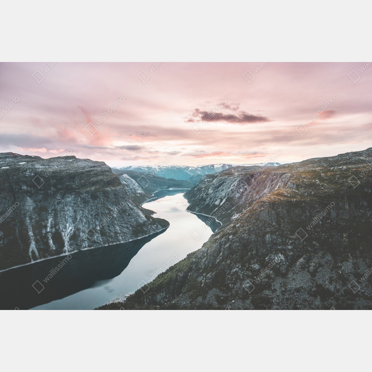 Obraz na płótnie spokojny fiord o zachodzie słońca – Wallissimo® Obraz na płótnie spokojny fiord o zachodzie słońca – Wallissimo®