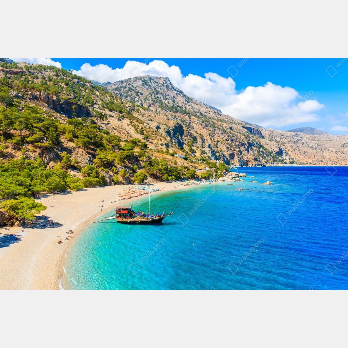 Obraz na płótnie żaglówka na plaży Apella, Karpathos – Wallissimo® Obraz na płótnie żaglówka na plaży Apella, Karpathos – Wallissimo®