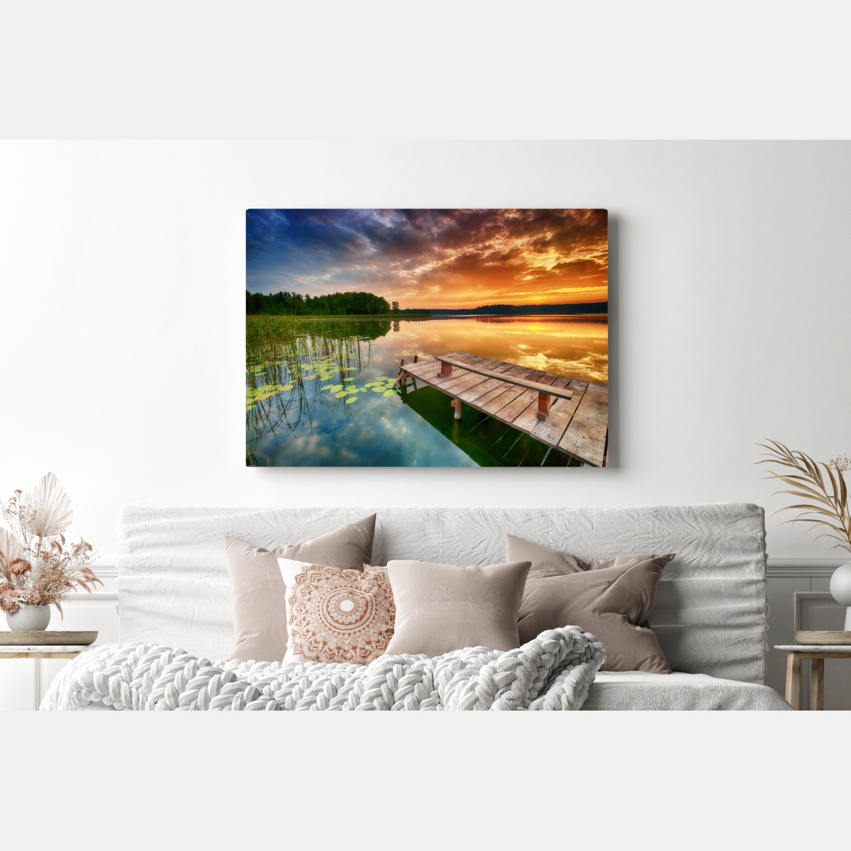 Obraz na płótnie złoty wschód słońca nad spokojnym jeziorem – Wallissimo® Obraz na płótnie złoty wschód słońca nad spokojnym jeziorem – Wallissimo®