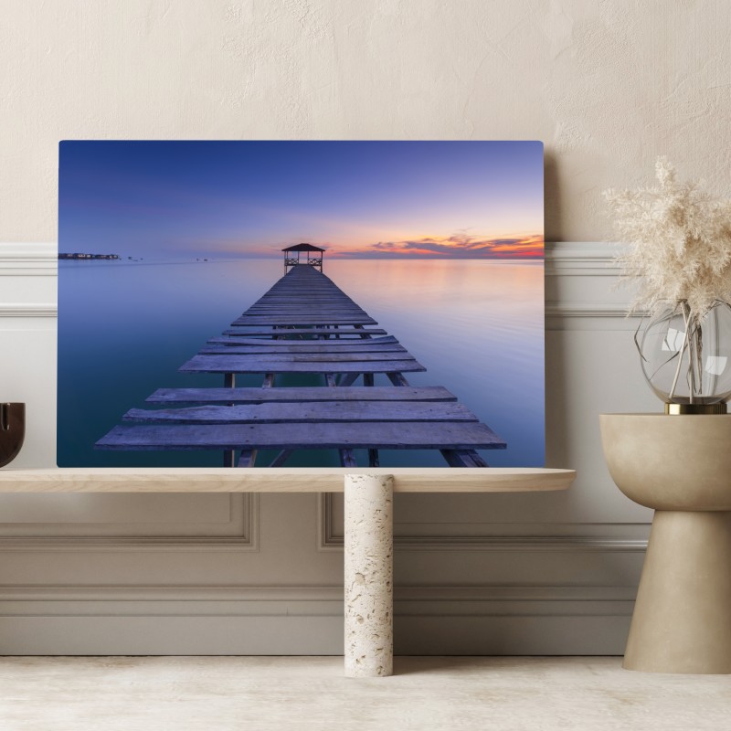 Obraz na płótnie spokojne drewniane molo o zachodzie słońca – Wallissimo® Obraz na płótnie spokojne drewniane molo o zachodzie słońca – Wallissimo®