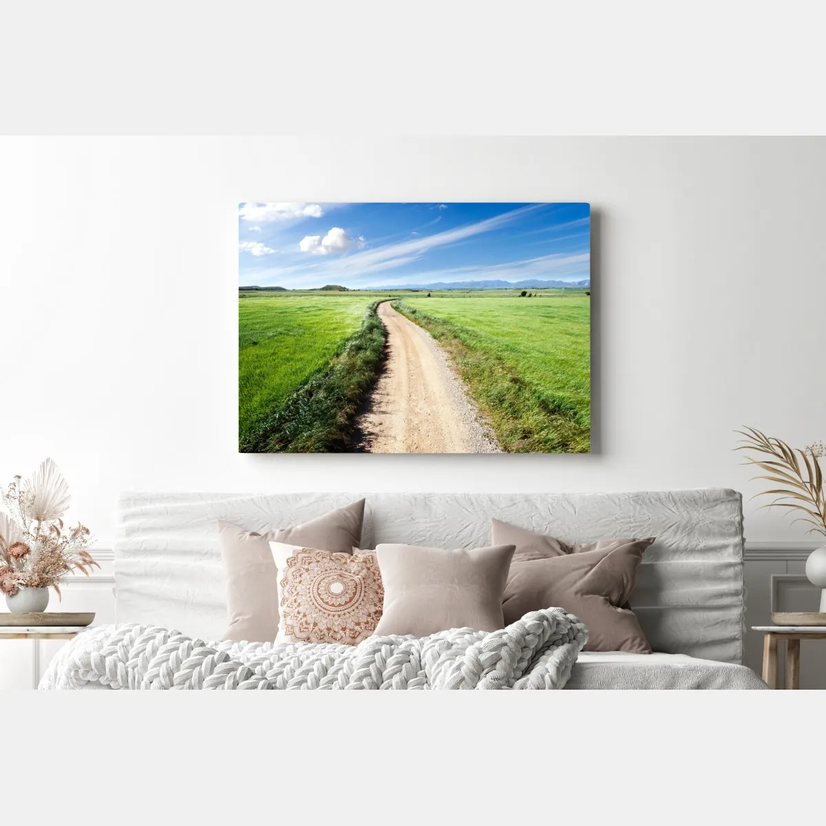 Obraz na płótnie wijąca się wiejska droga przez zielone łąki – Wallissimo® Obraz na płótnie wijąca się wiejska droga przez zielone łąki – Wallissimo®