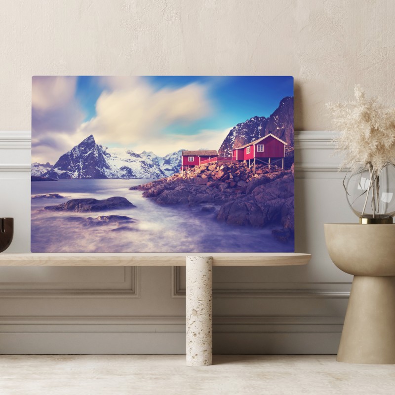 Obraz na płótnie górski nadmorski krajobraz z czerwonymi domkami – Wallissimo® Obraz na płótnie górski nadmorski krajobraz z czerwonymi domkami – Wallissimo®