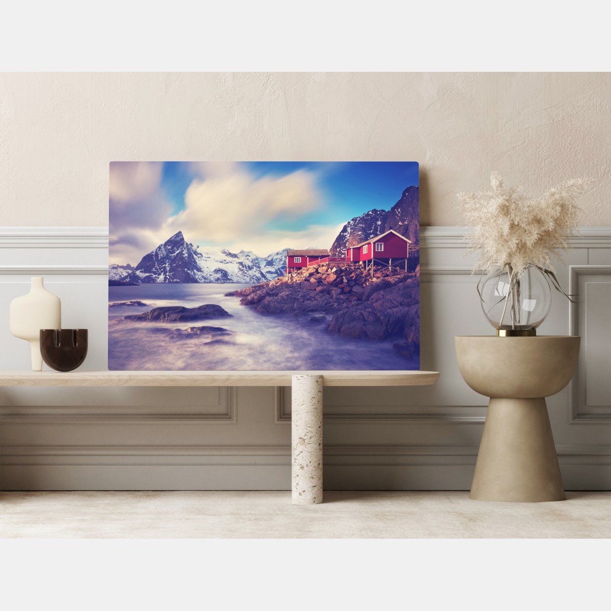 Obraz na płótnie górski nadmorski krajobraz z czerwonymi domkami – Wallissimo® Obraz na płótnie górski nadmorski krajobraz z czerwonymi domkami – Wallissimo®