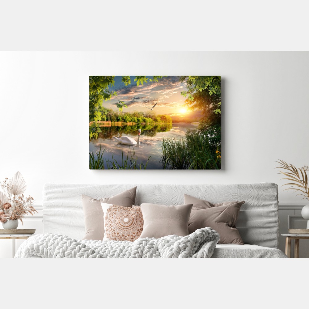 Obraz na płótnie zachód słońca z łabędziem nad jeziorem – Wallissimo® Obraz na płótnie zachód słońca z łabędziem nad jeziorem – Wallissimo®