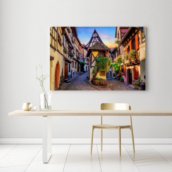 Obraz na płótnie urokliwa ulica domów szachulcowych w Eguisheim, Alsacja – Wallissimo® Obraz na płótnie urokliwa ulica domów szachulcowych w Eguisheim, Alsacja – Wallissimo®