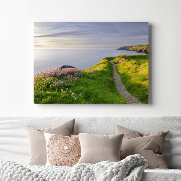 Obraz na płótnie zatoka Ceibwr ścieżka nadmorska o zmierzchu – Wallissimo® Obraz na płótnie zatoka Ceibwr ścieżka nadmorska o zmierzchu – Wallissimo®