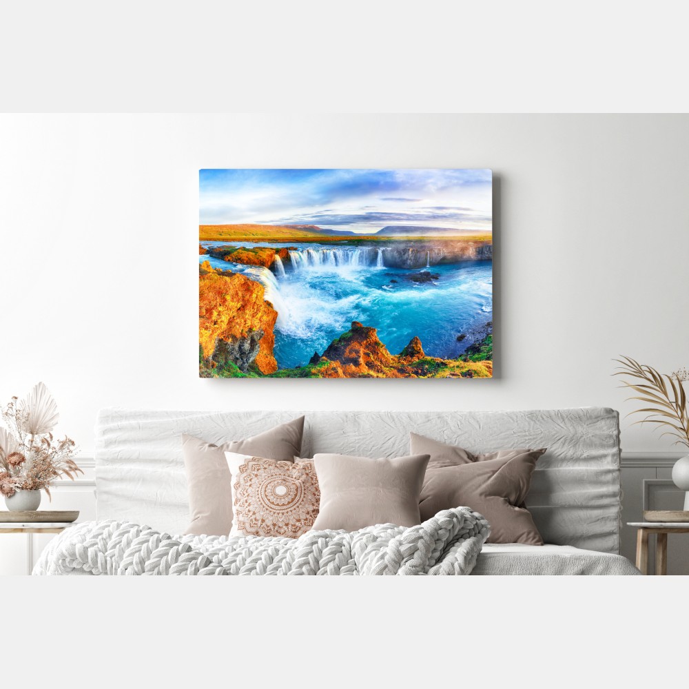 Obraz na płótnie panorama wodospadu Godafoss o wschodzie słońca – Wallissimo® Obraz na płótnie panorama wodospadu Godafoss o wschodzie słońca – Wallissimo®