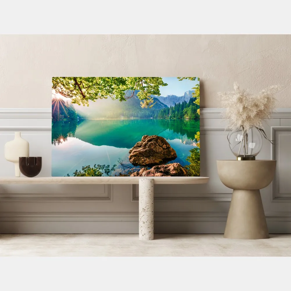 Obraz na płótnie poranek nad jeziorem Fusine z Mangartem – Wallissimo® Obraz na płótnie poranek nad jeziorem Fusine z Mangartem – Wallissimo®