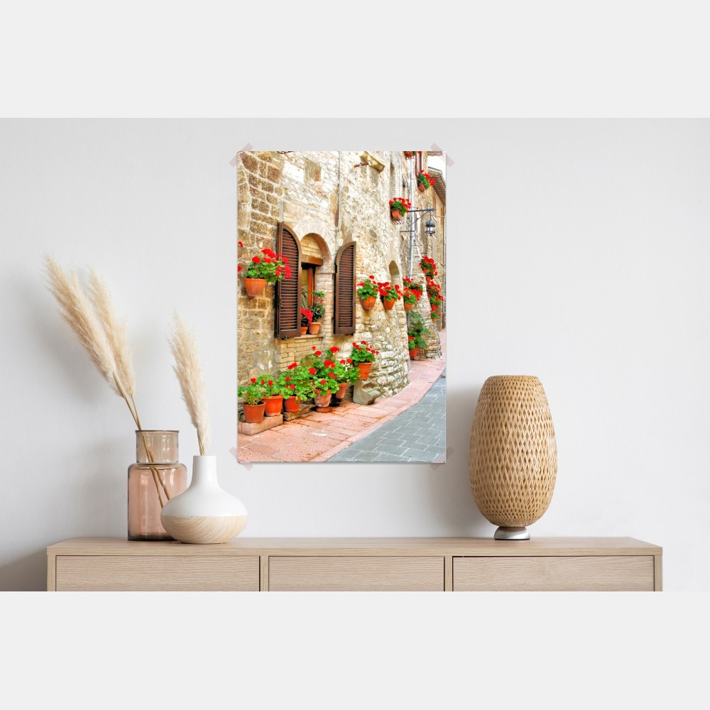 Plakat słoneczna kamienna uliczka z czerwonymi pelargoniami – Wallissimo® Plakat słoneczna kamienna uliczka z czerwonymi pelargoniami – Wallissimo®
