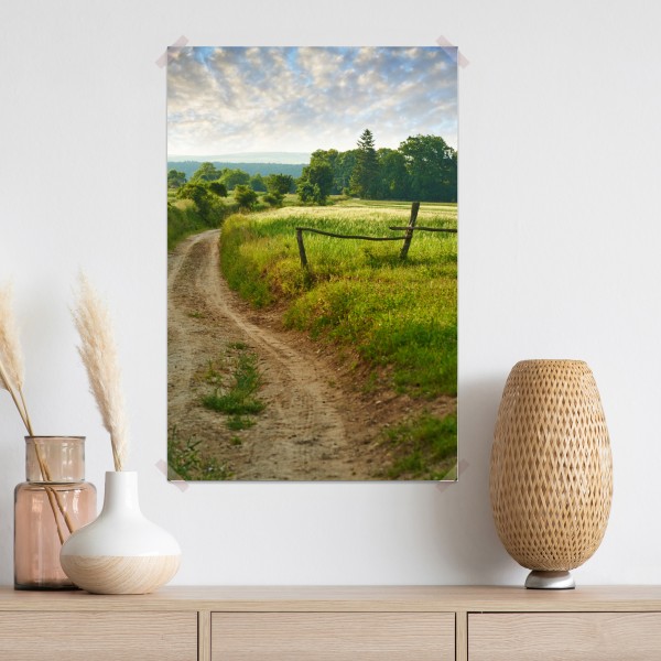 Plakat słoneczna wiejska ścieżka przez zielone łąki – Wallissimo® Plakat słoneczna wiejska ścieżka przez zielone łąki – Wallissimo®