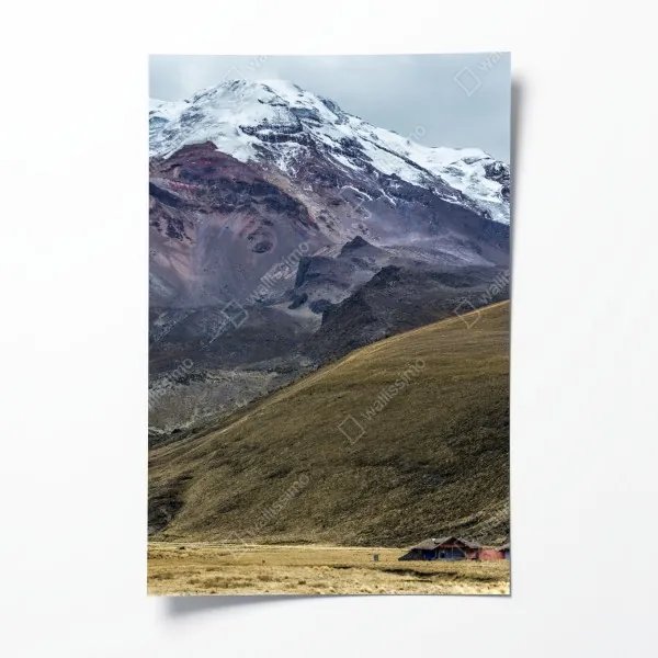 Plakat majestatyczna zaśnieżona dolina górska