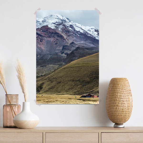 Plakat majestatyczna zaśnieżona dolina górska