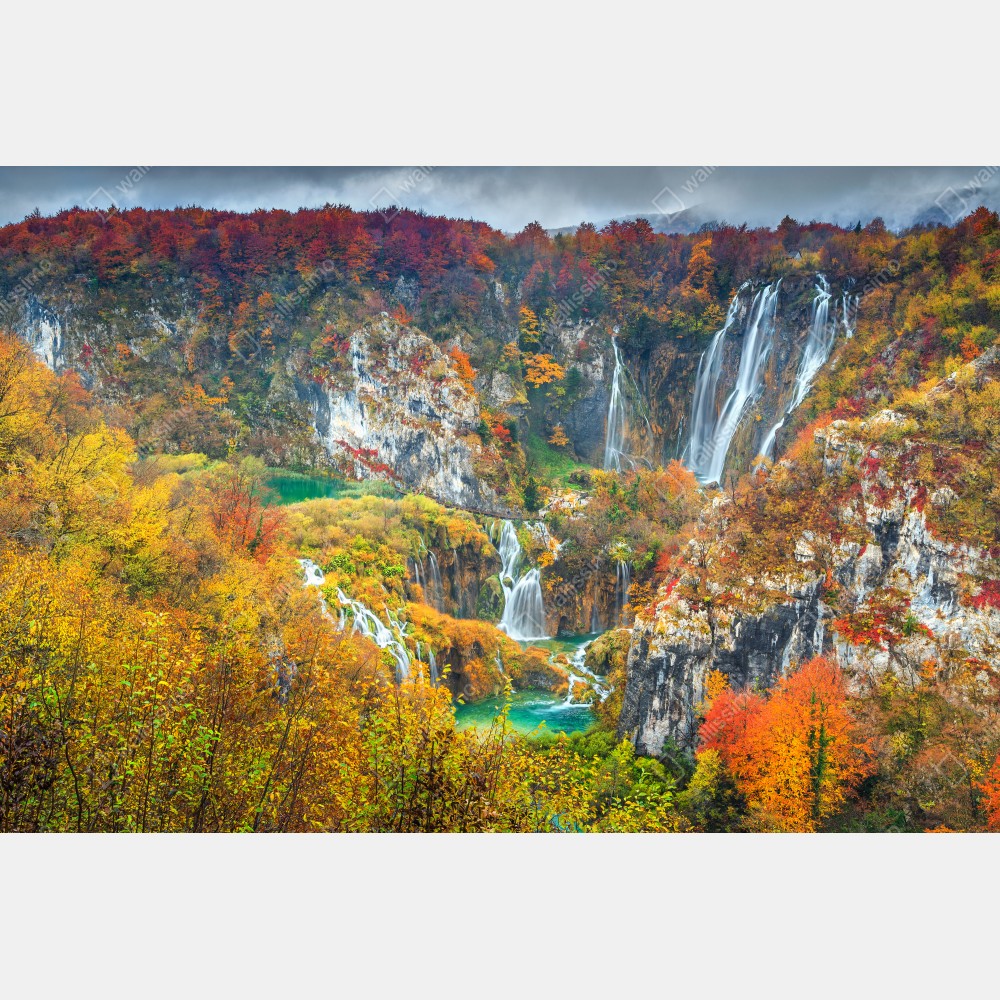 Plakat jesienne wodospady w malowniczym lesie – Wallissimo® Plakat jesienne wodospady w malowniczym lesie – Wallissimo®