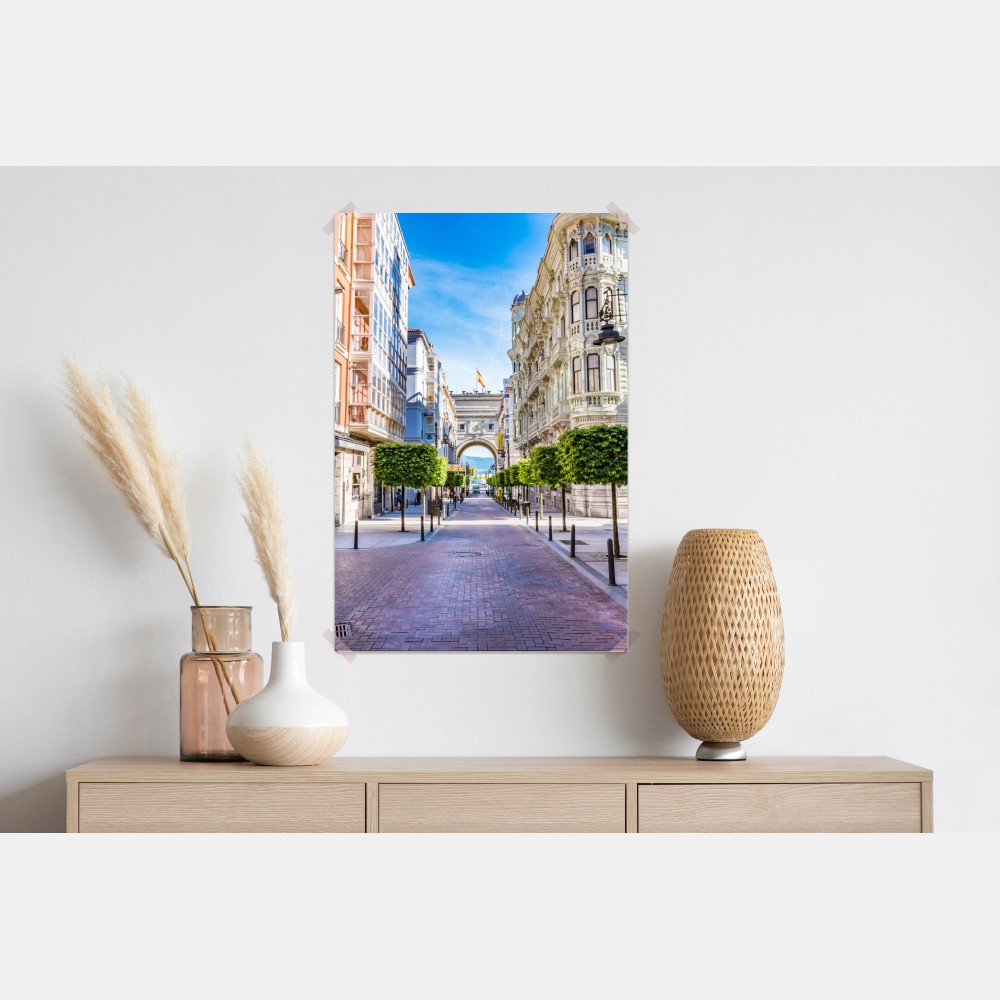 Plakat Santander ulica miejska z zabytkowym łukiem – Wallissimo® Plakat Santander ulica miejska z zabytkowym łukiem – Wallissimo®