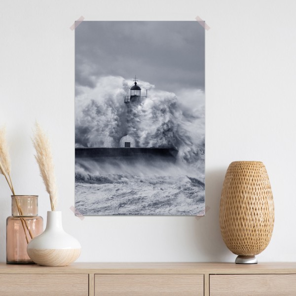 Plakat latarnia morska pochłonięta przez fale