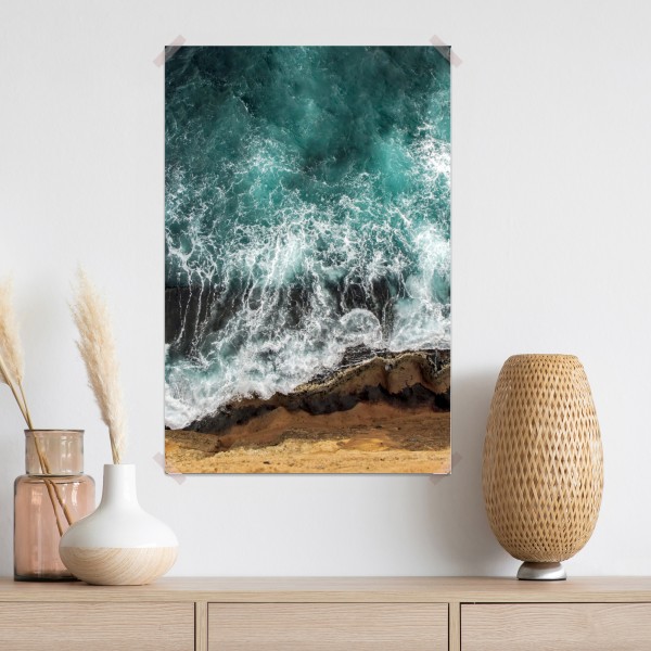 Plakat turkusowe wybrzeże z lotu ptaka z rozbijającymi się falami – Wallissimo® Plakat turkusowe wybrzeże z lotu ptaka z rozbijającymi się falami – Wallissimo®