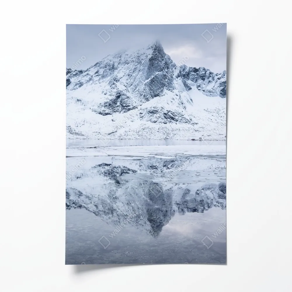 Plakat śnieżne odbicie górskie w Norwegii – Wallissimo® Plakat śnieżne odbicie górskie w Norwegii – Wallissimo®